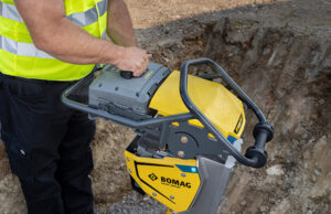 Primo vibrocostipatore elettrico a batteria Bomag tamper-elettrico-batteria-bomag