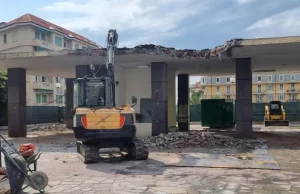 Sanremo: iniziata la demolizione della struttura sul solettone di piazza Colombo