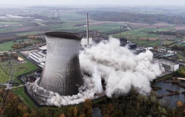 112845795-3369b4b9-a66a-4da8-a599-512b55e32539 Germania demolizione torri nucleari