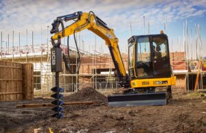 Potenza Stage V per gli escavatori compatti JCB da 4-6 tonnellate