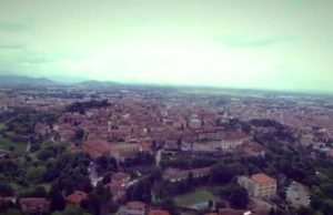 Bergamo, la lotta all’amianto si fa in volo: droni per mappare la città