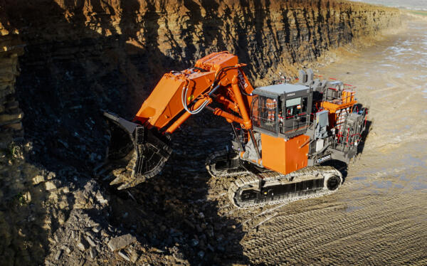 2025_11_EX2000-7 4 hitachi