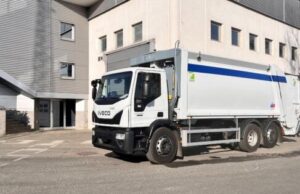 Eurocargo tre assi da 26 t di Iveco e Farid venduto a Idealservice Iveco e Farid Eurocargo tre assi da 26 tonnellate