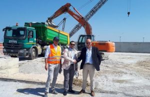 Pim, ruspa al lavoro nel porto di Piombino