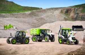 La tecnologia a idrogeno JCB fa il suo debutto in Europa 4_A mobile hydrogen refueller joins the hydrogen powered JCB Loadall and backhoe