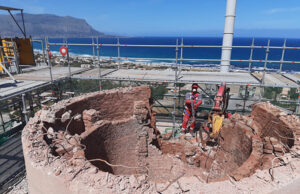 Demolizione modello per la ciminiera Italcementi di Isola delle femmine ARMOFER_DEemolizione in quota
