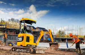 JCB lancia tre nuovi mini escavatori