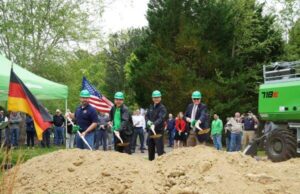 SENNEBOGEN LLC expands site in the USA SENNEBOGEN LLC