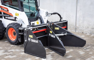 Nuovo accessorio Bobcat: stendi asfalto e materiale di risulta