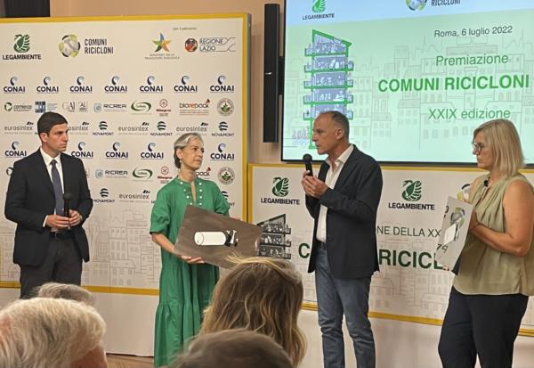 premiazione-comuni-ricicloni-2022