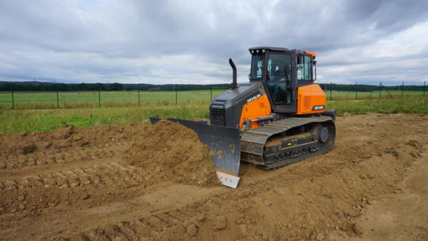 DD130 Compact Dozer (2)