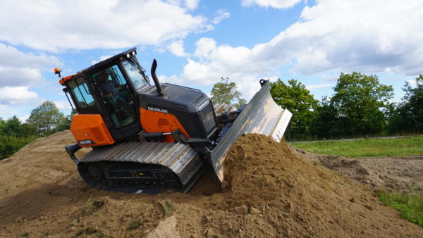 DD130 Compact Dozer