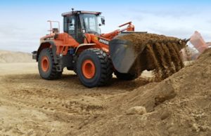 Nuova pala gommata Doosan DL420CVT-5 a consumi efficienti