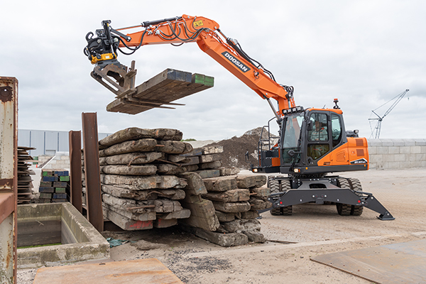 escavatore-doosan-DX165WR-7