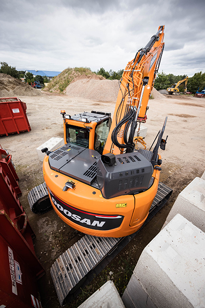 escavatore-doosan-DX235LCR-7