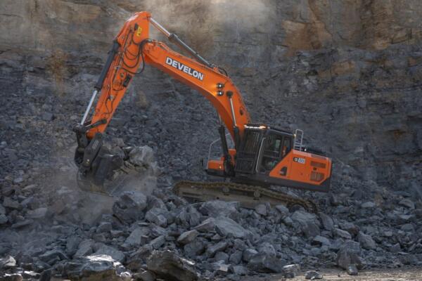 Develon DX400 