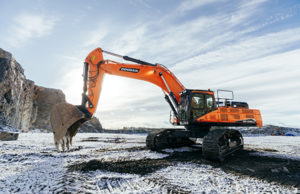 Nuovi escavatori Stage V Doosan DX490LC-7 e DX530LC-7