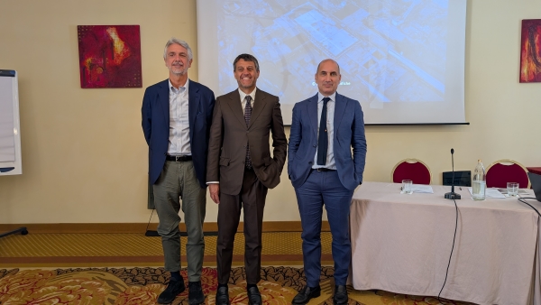 Da sinistra Vincenzo Maria Cozzoli Gianluca Morelli Matteo Bettoja Da sinistra Vincenzo Maria Cozzoli Gianluca Morelli Matteo Bettoja