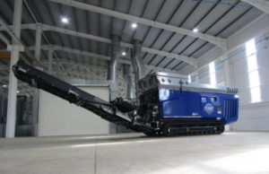 Experience versatile shredding with EDGE Innovate at Ifat 2022 EDGE VS420 Twin Shaft Shredder