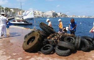Pantelleria: saranno avviati al recupero 19 mila kg di PFU raccolti in mare e a terra