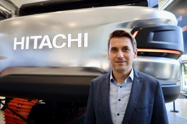 HITACHI HITACHI