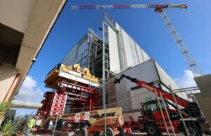 Decommissioning centrale di Latina, installata la gru per smantellare i boilers SOGIN centrale latina