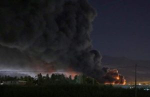 Incendio a Battipaglia (Salerno), l’intervento dell’Arpa Campania