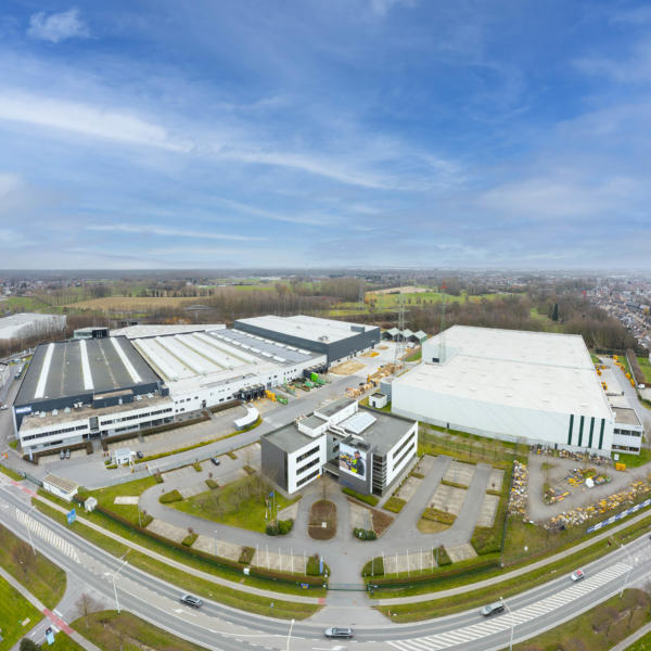 KEISA New Warehouse_1 nuovo-magazzino-esterno-edificio