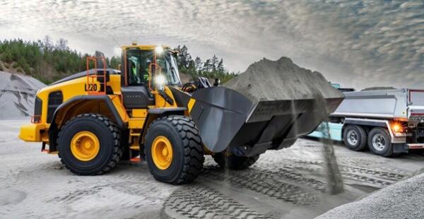 VOLVO L220K