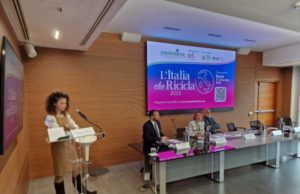 Riciclo rifiuti: Italia vicina ai target UE L'ItaliacheRicicla_2