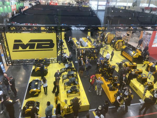 MB stand