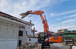 Meneguzzi Costruzioni sceglie ancora Hitachi Meneguzzi sceglie Hitachi