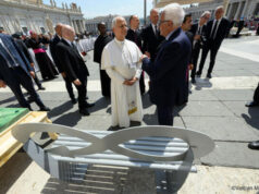 Il Vaticano accoglie Steelosa®: la panchina in acciaio riciclato
