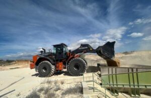 A. Tarantino Srl investe nel futuro con la nuova Hitachi ZW310-7 Hitachi A Tarantino Srl