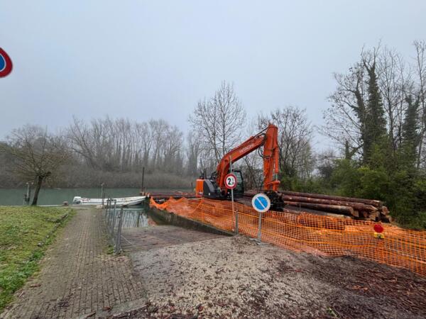 Hitachi zx135 Boz costruzioni