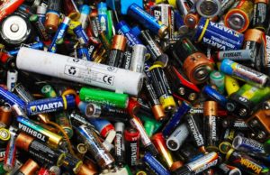 Rifiuti di pile e accumulatori: leggero calo nella raccolta grazie alla diffusione delle ricaricabili