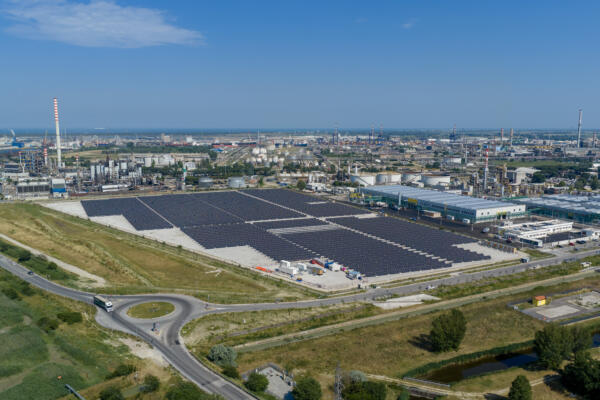 Panoramica impianto fotovoltaico Plenitude (6MW)
