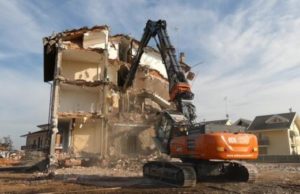 L’escavatore da demolizione Hitachi ZX400MC-7 Hitachi ZX400MC-7