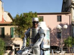 Capitan Acciaio di RICREA al Villaggio della Terra Ricrea Pedalando verso il futuro sostenibile Giornata della terra 2026