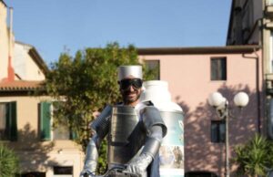 Capitan Acciaio di RICREA al Villaggio della Terra Ricrea Pedalando verso il futuro sostenibile Giornata della terra 2026