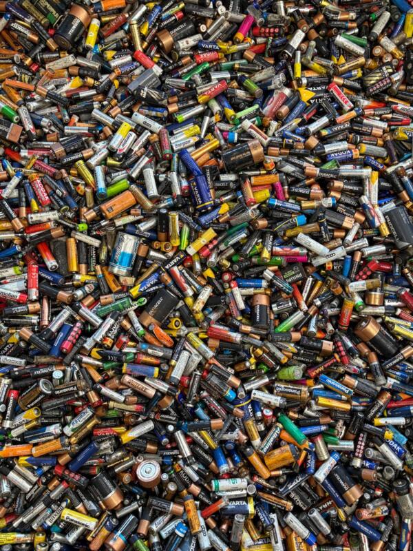 raccolta di RAEE e di rifiuti di Batterie_SEVAL