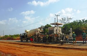 Wirtgen slipform paver SP 500 paves concrete in southwest Nigeria