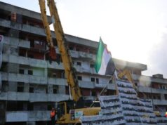 Ultima demolizione a Scampia: giù la Vela Rossa, la Celeste sarà riqualificata demolizione-vele-scampia-napoli
