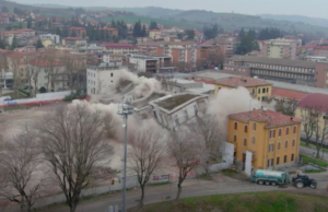 Langhirano, demolito l’ex stabilimento Galbani demolizione-galbani-parma