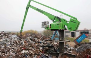 SENNEBOGEN 8100 EQ balance material handler revolutionizes scrap handling