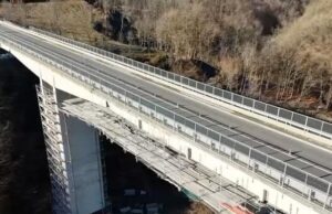 Demolizione con esplosivo per il viadotto Riotorto VIADOTTO rio torto