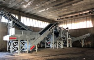 Calabra Maceri aumenta la produzione di compost di alta qualità grazie a due vagli flip flow Bivitec di Binder+Co