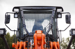 Hitachi presenta la pala gommata ZW 150-6