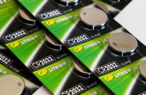 L’università di Clausthal rivoluziona il riciclo del litio con il melograno batterie litio