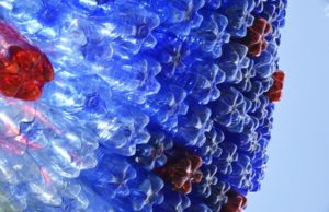 Ue, in arrivo una tassa sulla plastica
